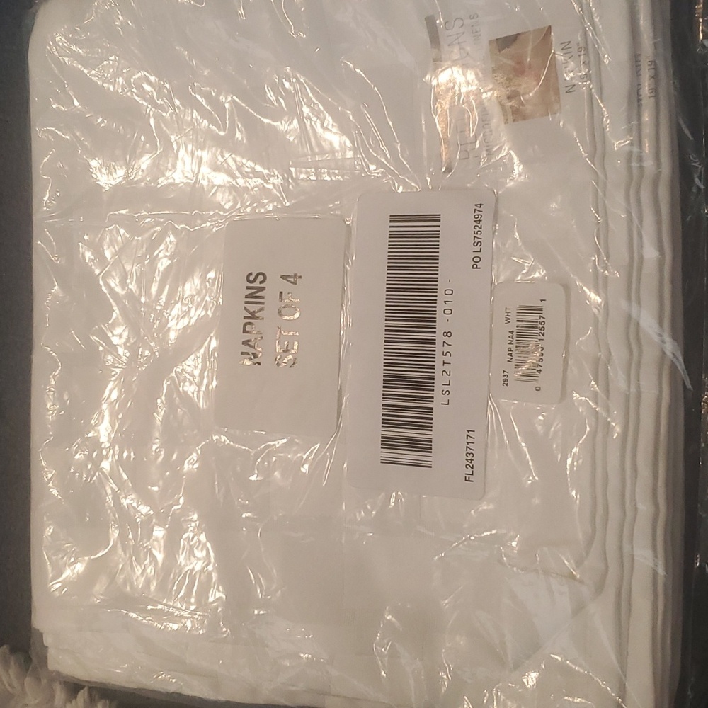 NWT Reflections Microfiber Checkered Cloth Napkins Set of 4 White or Blue Choice